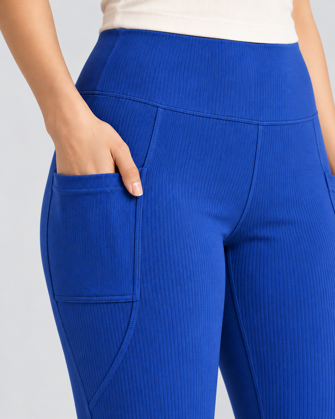 AWA dark-blue capri flare pants - pocket and fabric detail