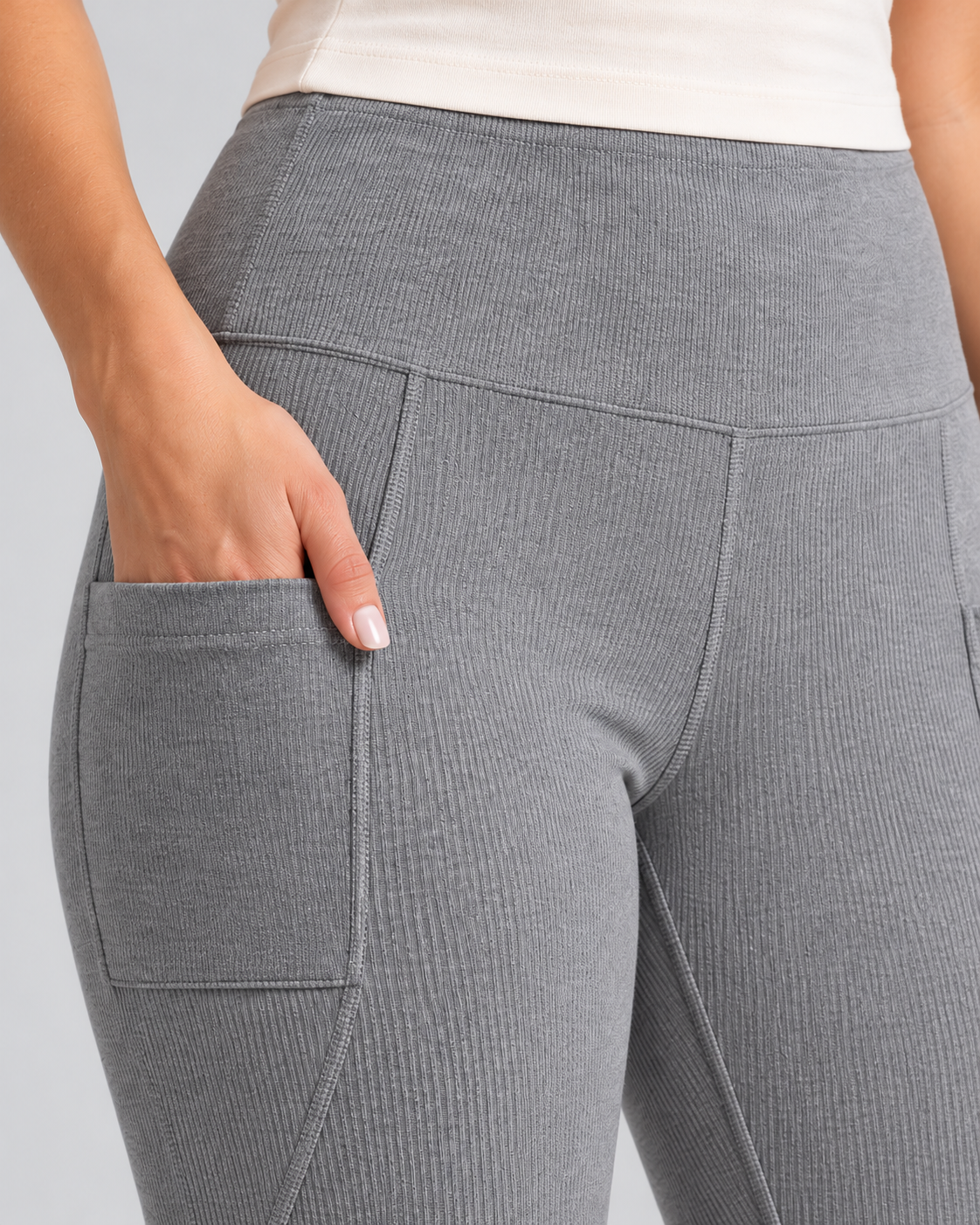 AWA lea-w-gray capri flare pants - pocket and fabric detail
