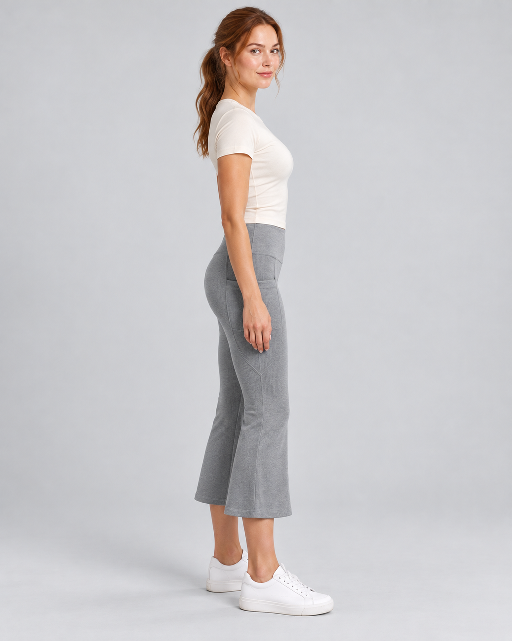 AWA lea-w-gray capri flare pants - side view
