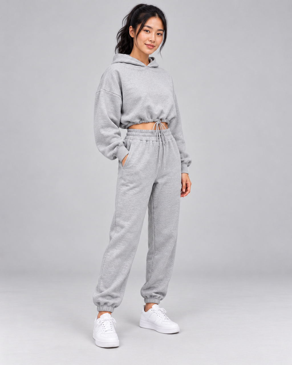 INAYA light gray - three-quarter view